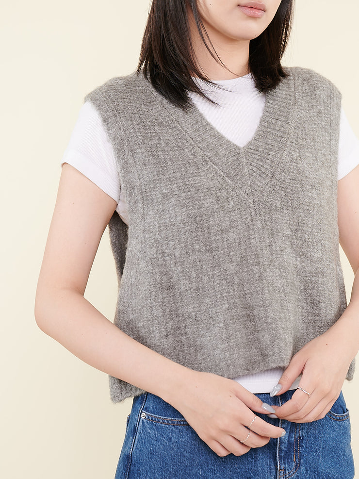 Cordova Sweater Vest 104