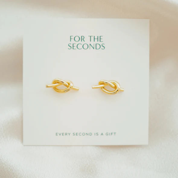 Knot Stud 14k Gold Fill